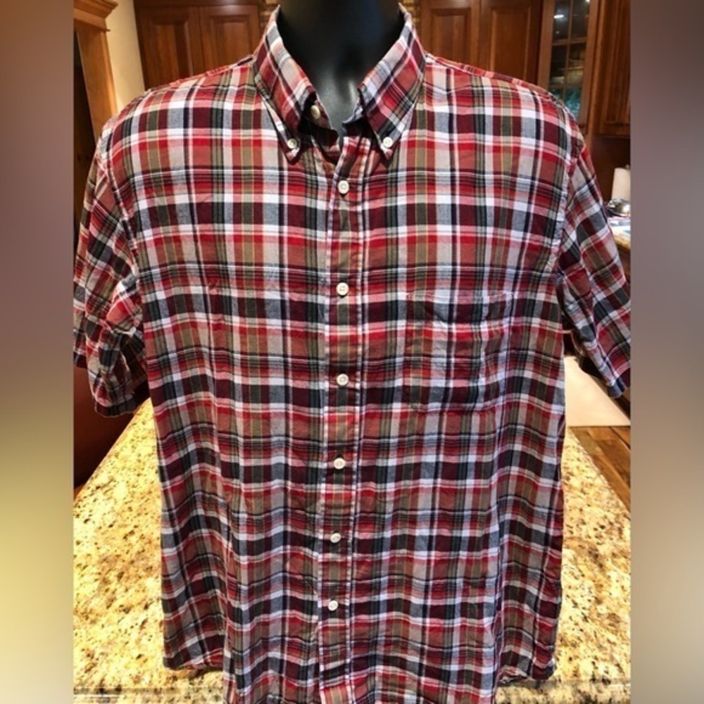 Pendleton men’s seaside short sleeve shirt. Sharp‎ red/green plaid. Larg…
